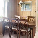 10 Person In * Brekke (Sogn og Fjordane)