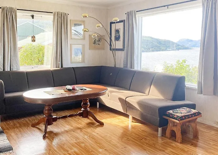 10 Person In 度假居 Brekke (Sogn og Fjordane)